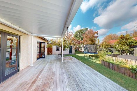 Photo of property in 10 Saint Johns Avenue, Palmerston North, 4414