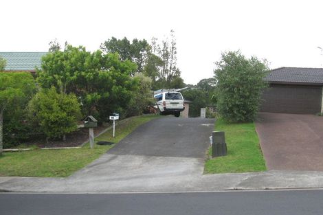 Photo of property in 16 Ruze Vida Drive, Massey, Auckland, 0614
