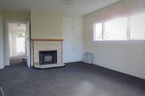 Photo of property in 49 Wainoni Road, Wainoni, Christchurch, 8061