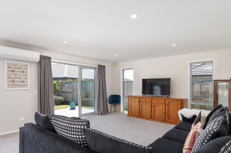 Photo of property in 128 Puhirake Crescent, Pyes Pa, Tauranga, 3112