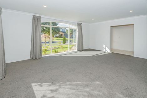 Photo of property in 35 Croftview Road, Wattle Downs, Auckland, 2103