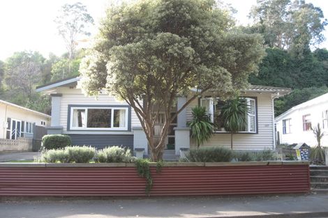 Photo of property in 107 Milton Road, Bluff Hill, Napier, 4110