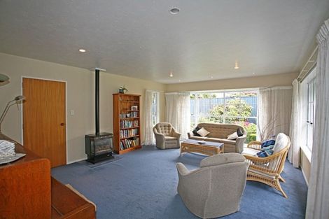 Photo of property in 5 Cherrywood Place, Redwood, Christchurch, 8051