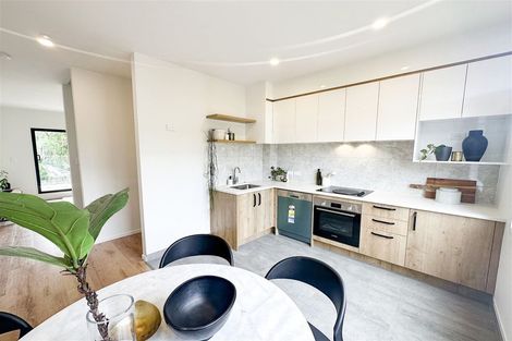 Photo of property in 6/9 Schnapper Rock Road, Greenhithe, Auckland, 0632