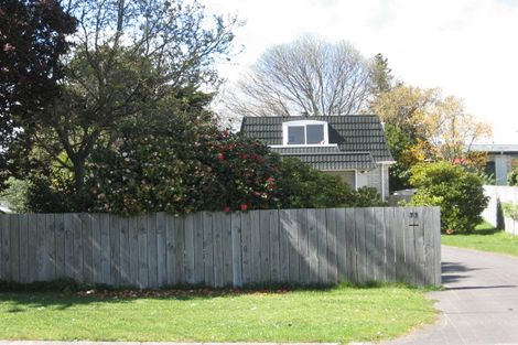 Photo of property in 33 Te Hatepe Avenue, Taupo, 3330