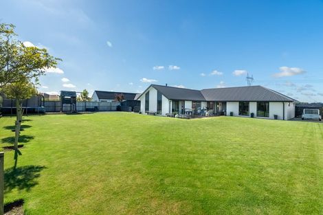 Photo of property in 130 Silver Peaks Drive, West Melton, 7618