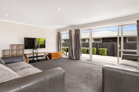 Photo of property in 66 Bickerton Street, Wainoni, Christchurch, 8061