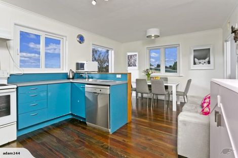Photo of property in 42 Carlisle Road, Browns Bay, Auckland, 0630