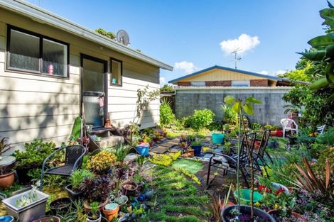 Photo of property in 27 Carlton Street, Bellevue, Tauranga, 3110