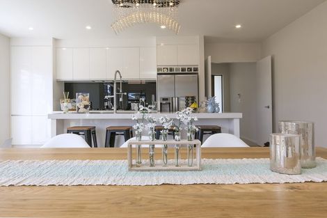 Photo of property in 14 Turpin Road, Riverhead, 0820