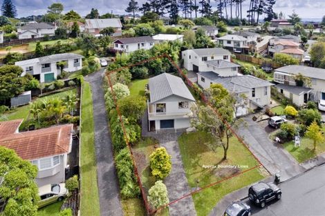 Photo of property in 66 Lavery Place, Sunnynook, Auckland, 0632