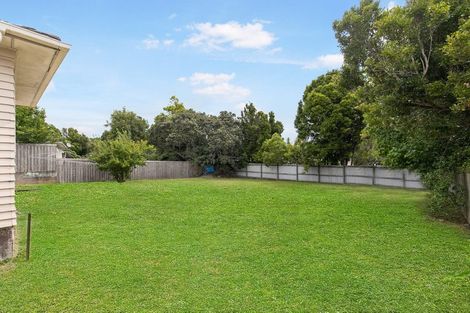 Photo of property in 100 Te Atatu Road, Te Atatu South, Auckland, 0610