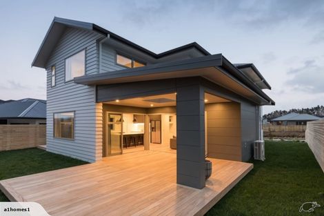 Photo of property in 13 Podgora Avenue, Kumeu, 0810