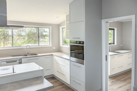 Photo of property in 16 Hickson Street, Featherston, 5710