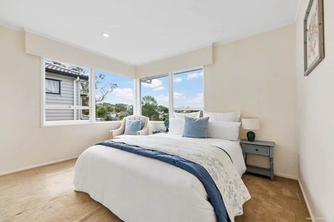 Photo of property in 58 Knightsbridge Drive, Forrest Hill, Auckland, 0620
