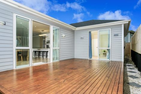 Photo of property in 15 Korihi Drive, Swanson, Auckland, 0614