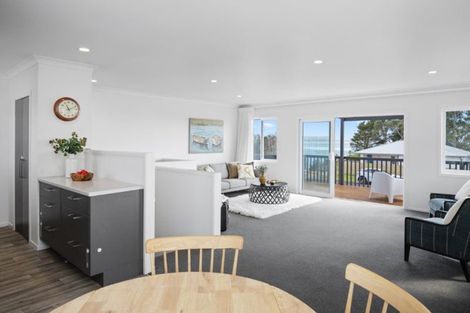 Photo of property in 11 Crispe Road, Clarks Beach, 2122