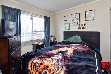 Photo of property in 1/82 Rosehill Drive, Rosehill, Papakura, 2113