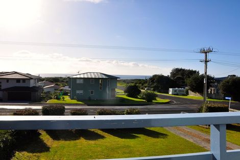Photo of property in 184 Seaforth Road, Waihi Beach, 3611