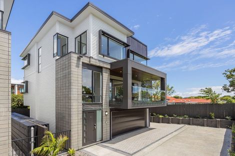 Photo of property in 4/20 Williamson Avenue, Belmont, Auckland, 0622