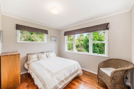 Photo of property in 5 Winara Avenue, Waikanae, 5036