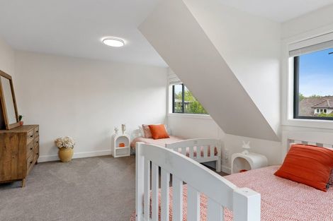 Photo of property in 66 Straven Road, Fendalton, Christchurch, 8014