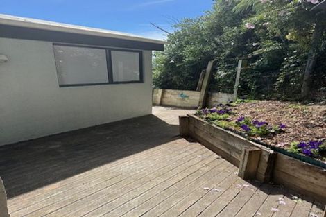 Photo of property in 2/517 Marine Drive, Sunshine Bay, Lower Hutt, 5013