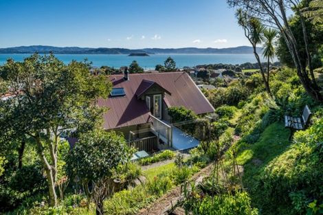 Photo of property in 277 Muritai Road, Eastbourne, Lower Hutt, 5013