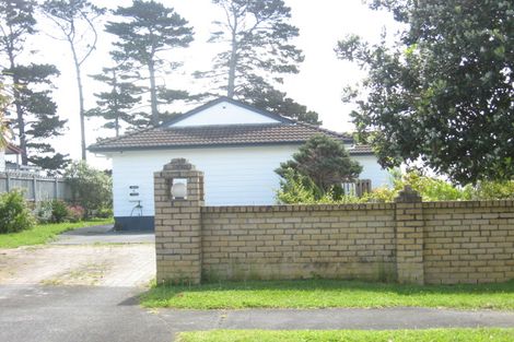 Photo of property in 10 Rukumoana Place, Clendon Park, Auckland, 2103