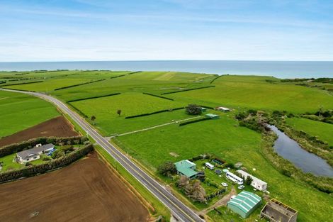 Photo of property in 2604 South Road, Otakeho, Hawera, 4678