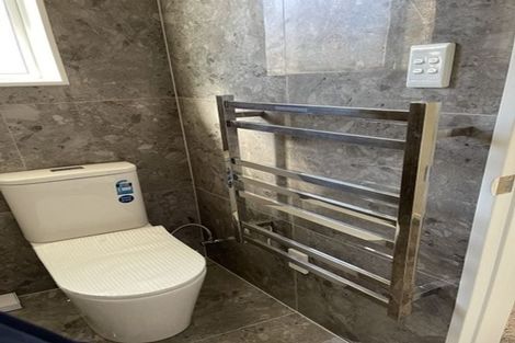 Photo of property in 7 Vinistra Road, Kumeu, 0810