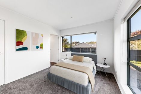 Photo of property in 184b Whangaparaoa Road, Red Beach, 0932