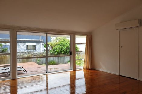 Photo of property in 2/14a Puriri Street, Takapuna, Auckland, 0622