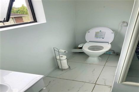 Photo of property in 32 Hollyford Drive, Clover Park, Auckland, 2105