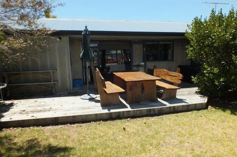 Photo of property in 137 Kowhai Avenue, Matarangi, Whitianga, 3592