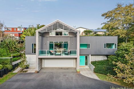 Photo of property in 64a Mcfarlane Street, Oakura, 4314