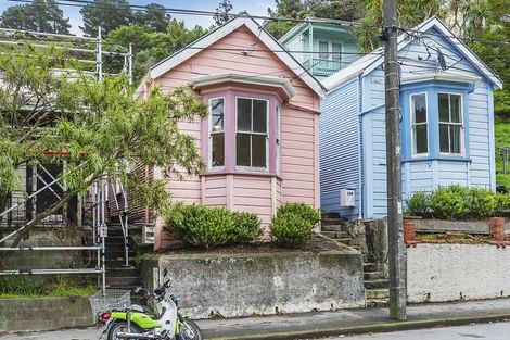 Photo of property in 205 Aro Street, Aro Valley, Wellington, 6021