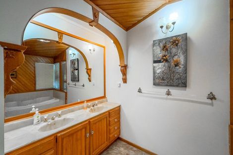 Photo of property in 84 Puriri Valley Road, Puriri, Thames, 3578