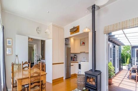 Photo of property in 24 Pempsey Street, Silverstream, Upper Hutt, 5019