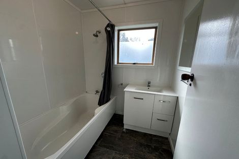 Photo of property in 16 Coventry Road, Melville, Hamilton, 3206