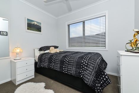 Photo of property in 1/23 The Dales, Dinsdale, Hamilton, 3204