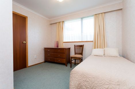 Photo of property in 1 Estuary Crescent, Fairfield, Dunedin, 9018