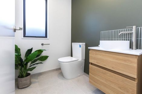 Photo of property in 100 Skibbereen Drive, Halswell, 8025