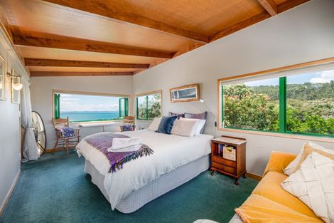 Photo of property in 149 Cornwallis Road, Cornwallis, Auckland, 0604