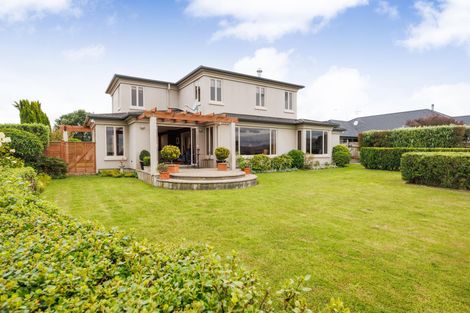 Photo of property in 144 Pacific Drive, Fitzherbert, Palmerston North, 4410