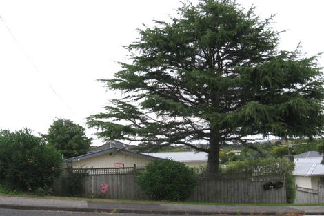 Photo of property in 1/12 Tonkin Drive, Sunnynook, Auckland, 0620