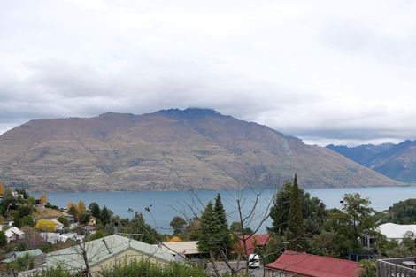 Photo of property in 22 Dart Place, Fernhill, Queenstown, 9300