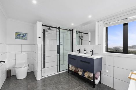 Photo of property in 83 Tannadyce Street, Strathmore Park, Wellington, 6022