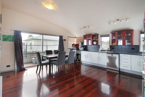 Photo of property in 6 Lamia Place, The Gardens, Auckland, 2105