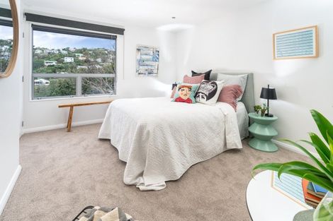 Photo of property in 21 Kopiko Way, Brooklyn, Wellington, 6021